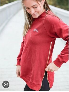 MoveMama Logo Side-Zip Sweatshirt